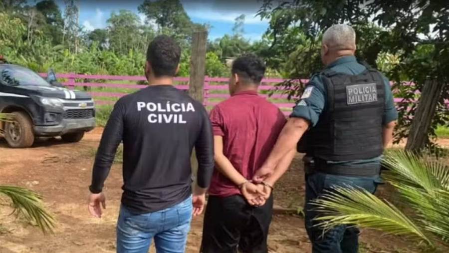 apenas 15 anos, na cidade de Águas Lindas de Goiás