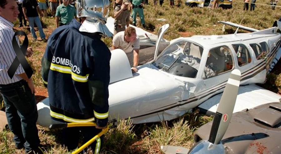 SEXTA DE LUTO: Avião cai e nele estava o nosso querido Bru… Ver mais